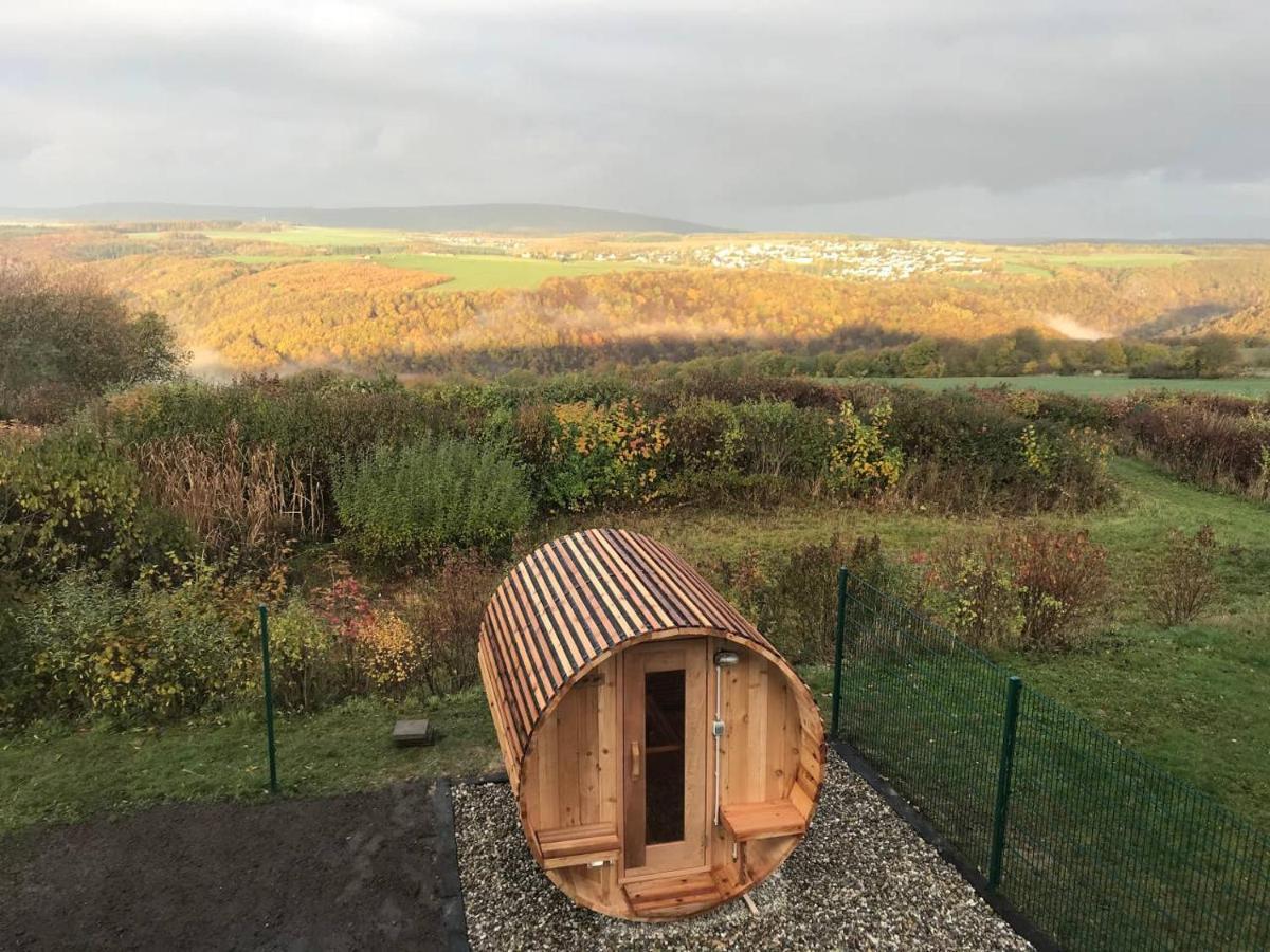 Hunsrueck Valley View Apartment With Cedar Sauna Bruschied Exterior photo